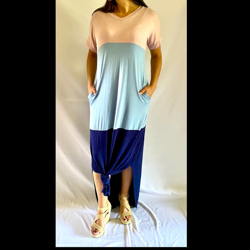 Maxi dress with pockets